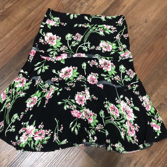Cabi flower skirt - Picture 2 of 9
